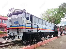 Rel adalah logam batang untuk landasan jalan kereta api atau kendaraan sejenis seperti trem dan sebagainya. Old Tren Keretapi Tanah Melayu Berhad Ktmb Display At Melaka Stock Photo Picture And Royalty Free Image Image 99672463