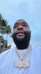 Money vs Crypto: Understanding Your Financial Choices