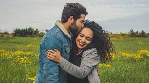 Untuk kamu yang belum menikah atau berkeluarga, dan ingin ngegombalin sang pacar, gebetan, adik kakak an kata gombal lucu romantis. 25 Kata Kata Rayuan Gombal Buat Pacar Tersenyum 2021 Poskata