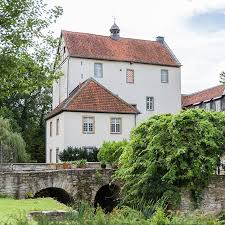 Standesamt Owl Paderborn Dreckburg Fraulein Herzrasen Hochzeit Heiraten In Ostwestfalen Lippe Hochzeitslocation Standesamtliche Hochzeit Hochzeit Location