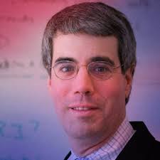 Билл Олет (Bill Aulet) знает, как построить успешный бизнес. Он был  финдиром компании Viisage Technology — и поднял её рыночную стоимость с $50  млн до 500 млн. За 25 лет создал несколько