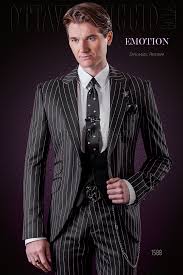 Lavaggio garantito fino a 50 gradi. Abito Da Cerimonia Uomo Nero Gessato Rosa Con Gilet Nero