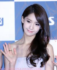 Im Yoona Besides Acting Yoona Is Currently A Member Of The Popular Korean Girl Group Girls Generation Yoona Yoona Snsd Girls Generation