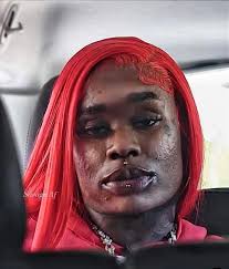 My girl didn't have time to do her makeup. Can someone fix please. Do your  best!!