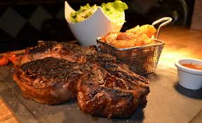 Le restaurant est ouvert tous les jours sauf le dimanche soir. Restaurant Le Basque Home L Isle Jourdain Midi Pyrenees France Menu Prices Restaurant Reviews Facebook