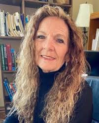 Kathy Ginter's Instagram, Twitter & Facebook