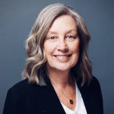 Karen Van's Instagram, Twitter & Facebook