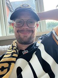 The Dane is once again ready for another game with the Steelers!! Hoping  Defense holds up better this week! 🤞here we go!!! Let's go Steelers!!  🙌🙌🖤💛🖤💛 also counting down for coming to