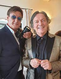 L'ex coppia, unita dal 1986 al 1992, ha una figlia di nome chiara canzian, che è nata a vittorio veneto il 13 dicembre 1989. La Figlia Di Red Canzian Pooh All Altare Il Fotografo E Cosimo Stassano