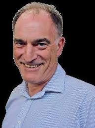 Mike Maclellan's Instagram, Twitter & Facebook