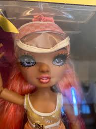 Rainbow High Pacific Coast Simone Summers New