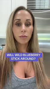 Christine Canter's Instagram, Twitter & Facebook