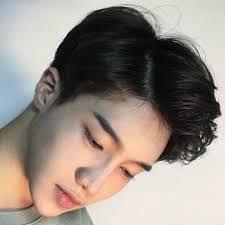 This preppy 'do combines a classic short back and sides, with the longer layers on top instantly giving a fuller appearance as a result! Thin Hair Here S 50 Practical Hairstyles For Men With Thin Hair Men Hairstyles World