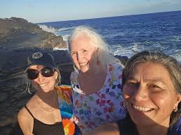 I'm still here. Just watching the smoke spirits dance. I caught the last 10  minutes and saw Pele go back into slumber. Aloha Friday!