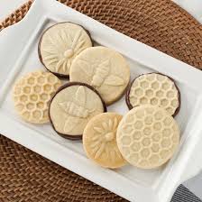Stamped Sugar Cookies Recipe Bee Cookies Cookie Stamps Sugar Cookies Recipe