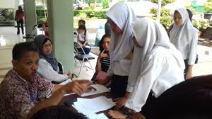 Maybe you would like to learn more about one of these? Tak Ada Batasan Hasil Un Ini Rata Rata Nem Pendaftaran Di Smk Negeri 3 Bogor Tribunnews Bogor