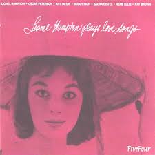 2015 сингл générique original d'ouverture du dessin animé. Egroj World Mayo 2015