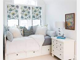 Hem küçük hem de dikdörtgen bir yatak odasına sahipseniz ilk aklınıza gelen soru dikdörtgen yatak odası nasıl dekore edilir? Kucuk Yatak Odalari Nasil Dekore Edilir 2 Foto Galeri Hurriyet Emlak Kucuk Yatak Odalari Ikea Fikirleri Yatak Odasi Ic Tasarimi