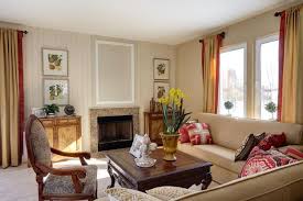 Natural materials and room colors, natural bedding sets, house plants Beautiful Interior Design In Family Oriented American Style