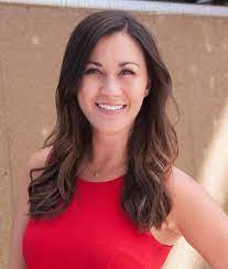 Mack Media Relations, Founder & President, Robyn Moore | Episode 11 -  Shandeeland