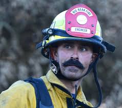 Canyon Fire 2: On second day, blaze now 40 percent contained; most  evacuations lifted