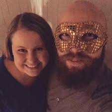 Julia Kincaid and Ari Mazer's Wedding Registry