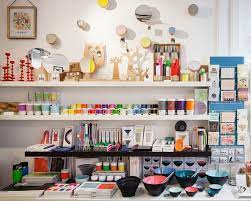 Bobart Le Magasin D Objets Et De Curiosites Les Confettis Paris City Guide Paris Tips Concept Store