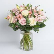 Who sells flowers and bouquets. 10 Best Flower Delivery Services 2021 Top Online Flower Delivery Services