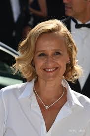 Carol Roux's Instagram, Twitter & Facebook