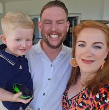 Please can someone recommend a jewellers that can fix a gold necklace. Fyi,  it's Thai gold so the gold is much more yellow and pure. I understand  finding the same gold will