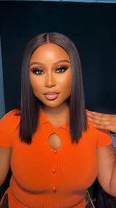 Sophisticated right? 😉😉😉 You too can look this gorgeous when you book us  for your birthday and that party you will be going to tomorrow. Mua: Grace  Yings For bookings: 08167479597