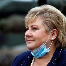 Statsminister erna solberg (h) legger frem en fireårsplan for norge. Norwegen Geldstrafe Fur Regierungschefin Erna Solberg Wegen Corona Verstoss Der Spiegel