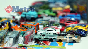 Hot wheels memanfaatkan ini dengan mainan yang banyak berdasarkan sukan jepun dan kereta hanyut, dengan salah satu yang terburuk adalah manga mad. Dipenjara Kerana Hot Wheels