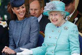 Queen Elizabeth Ii 94 Die Geheimnisse Ihres Hohen Alters Fitbook