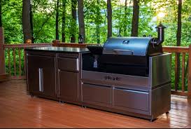 This minimalist outdoor kitchen is low fuss but high style. Pin On Outdoor Grill Space