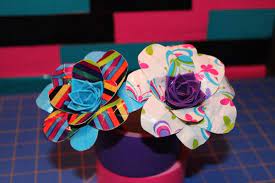 Learn how to make a classic duct tape wallet, or browse hundreds of simple crafts for kids and advanced… 20 Easy Duct Tape Flowers 101 Duct Tape Crafts