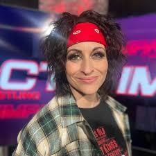 Courtney Rush's Instagram, Twitter & Facebook