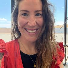 What are celiac-safe food options near the Denny arena?