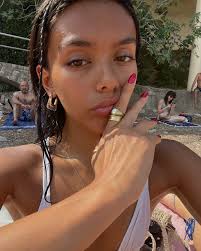 This moment of my life & career was so special. I learned a lot about  myself in the present, which helped me identify new  directions/possibilities moving forward. Grateful for all exchanges and