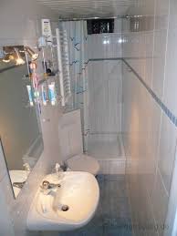 Kleine Dusche Im Schlauchbad Dusche Kleine Schlauchbad Bathroom Design Small Tiny House Bathroom Ensuite Shower Room