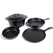 Amazon Com Lodge Seasoned Cast Iron 5 Piece Bundle 10 5 Griddle 8 Skillet 10 25 Skillet 10 25 Dutch Oven And 10 25 Lid Cast Iron Skillet Sports O