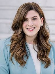 Layna Smith's Instagram, Twitter & Facebook