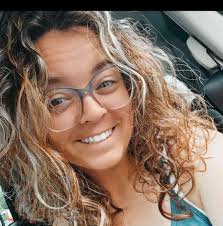 What is the interest in a 6-day wilderness survival course for beginners?