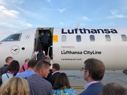 The american airlines canadair regional jet 900 features 76 seats in a 2 cabin configuration. Review Lufthansa Cityline Crj 900 Business Class Milan To Frankfurt Live And Let S Fly