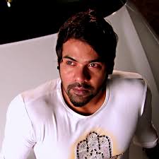 Shabbir ahluwalia was born on 10 august 1979 in mumbai to a catholic mother and punjabi (sikh) father. Shabir Ahluwalia Abhishek Mehra At 22 Real Rockstar Nt Pg 69 Page 57 Kumkum Bhagya