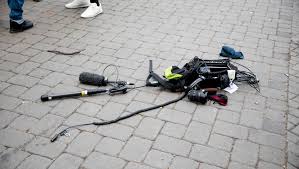 1,290,776 likes · 66,695 talking about this. Angriff Auf Heute Show Ken Jebsen Nutzt Studio Von Attackierter Tv Produktionsfirma Der Spiegel