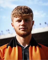 Luca Stephenson has signed a new contract with Liverpool FC and rejoined  Dundee United