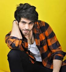 Choreographer dhanashree verma long hair. Focus On The Target Says Actor Manish Verma