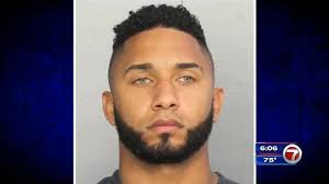 Davie father accused of leaving 2 children in hot car