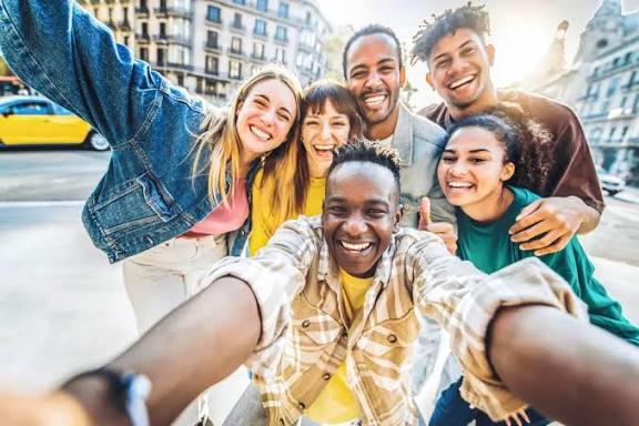 From Soulmates to Solo Trips: Unpacking the Perfect Travel Companion - Opodo Travel Blog